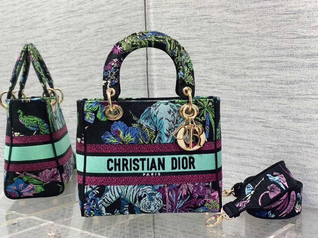 Dior Lady D-Lite Medium Bag Replica in Blue Toile de Jouy Voyage Embroidery