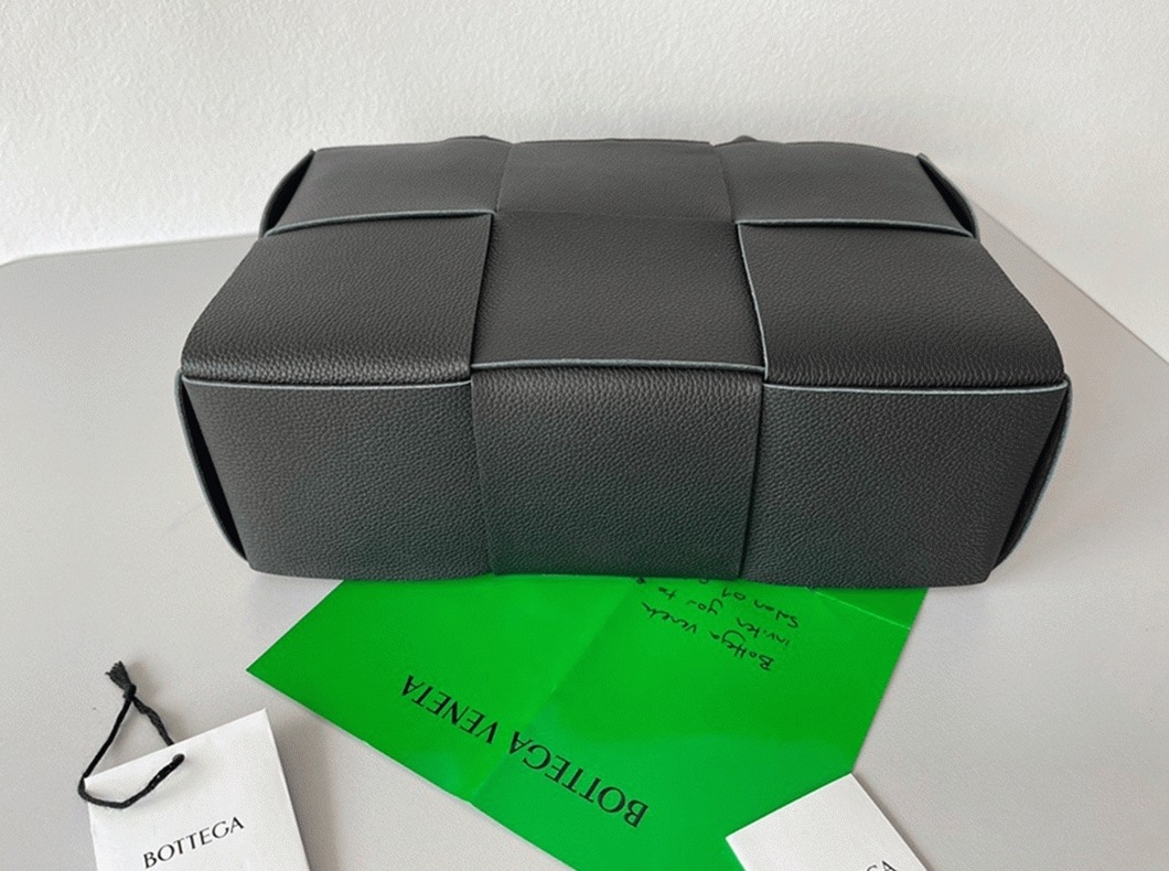Fake Bottega Veneta Arco Small Tote Black