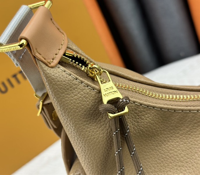 LV Other Leathers Cargo Hobo In Beige