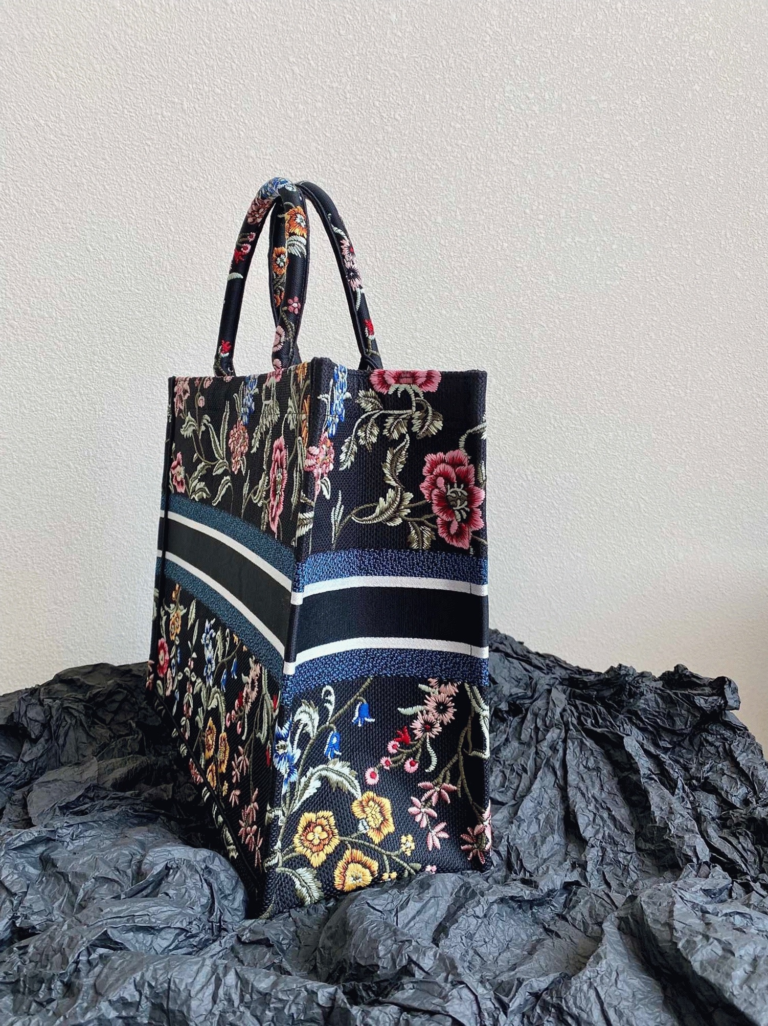 Dior Large Book Tote Bag Fake in Black Dior Petites Fleurs Embroidery