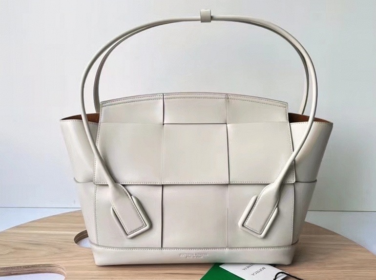Top Quality Replica Bottega Veneta Arco Small Bag In White Intrecciato Calfskin