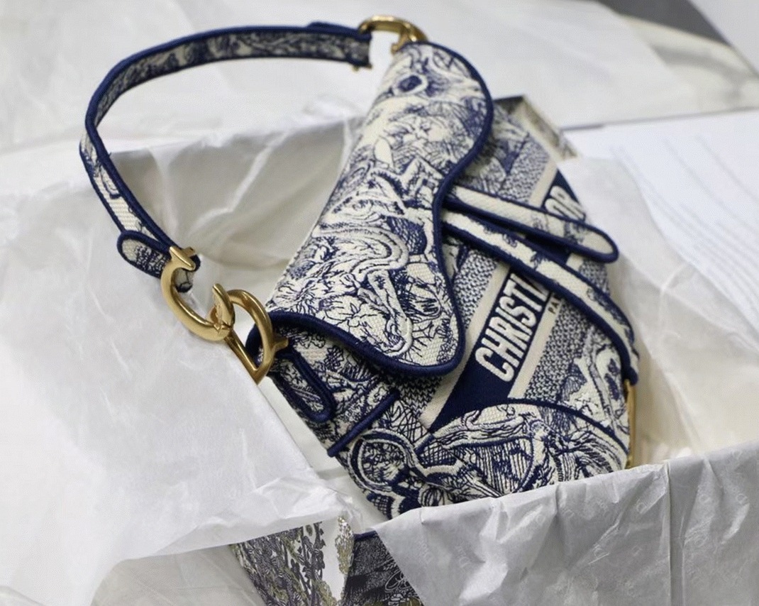 Dior Saddle Bag Replica in Blue Toile de Jouy Embroidery