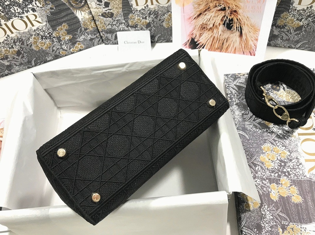 Dior Lady D-Lite Medium Bag Replica in Black Cannage Embroidered Canvas