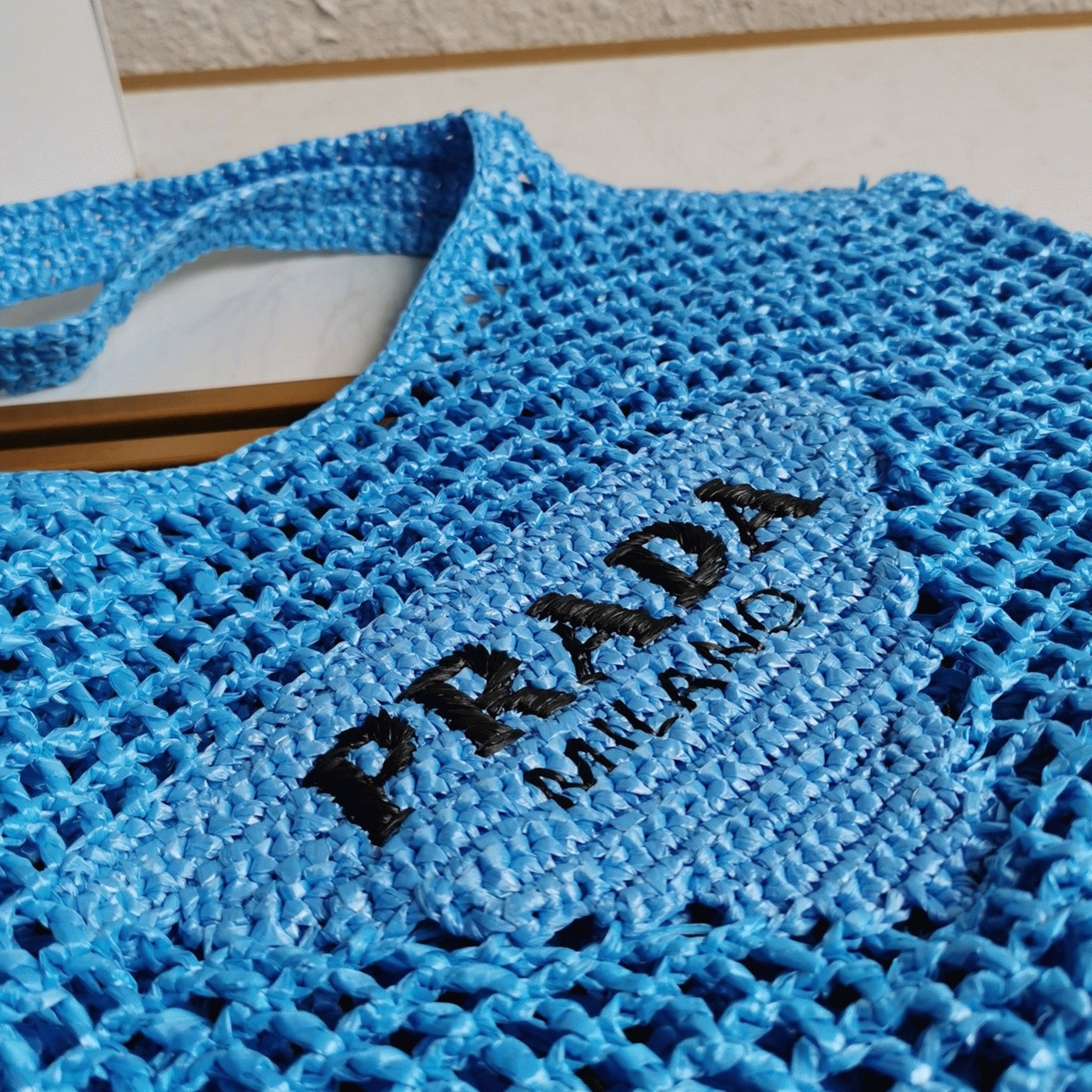Prada Large Tote Bag in Blue Woven Raffia