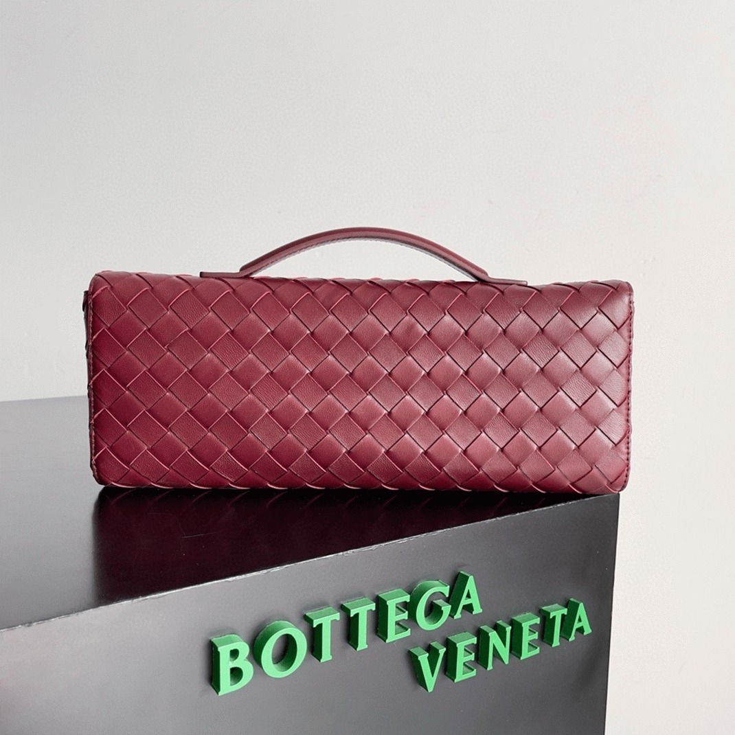 Replica Bottega Veneta Andiamo Clutch with Handle Barolo