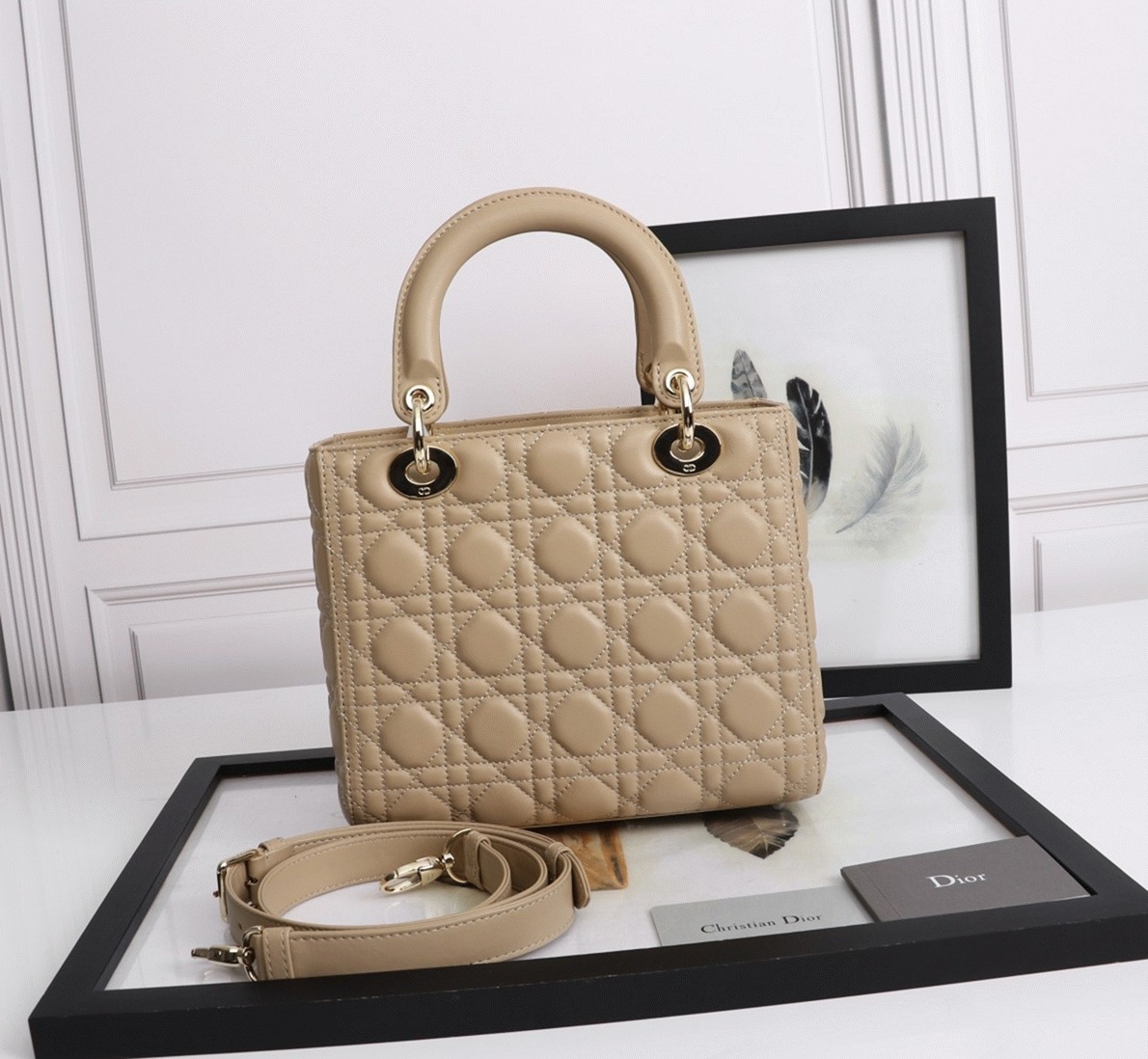 Dior Lady Dior Medium Bag Knockoff in Beige