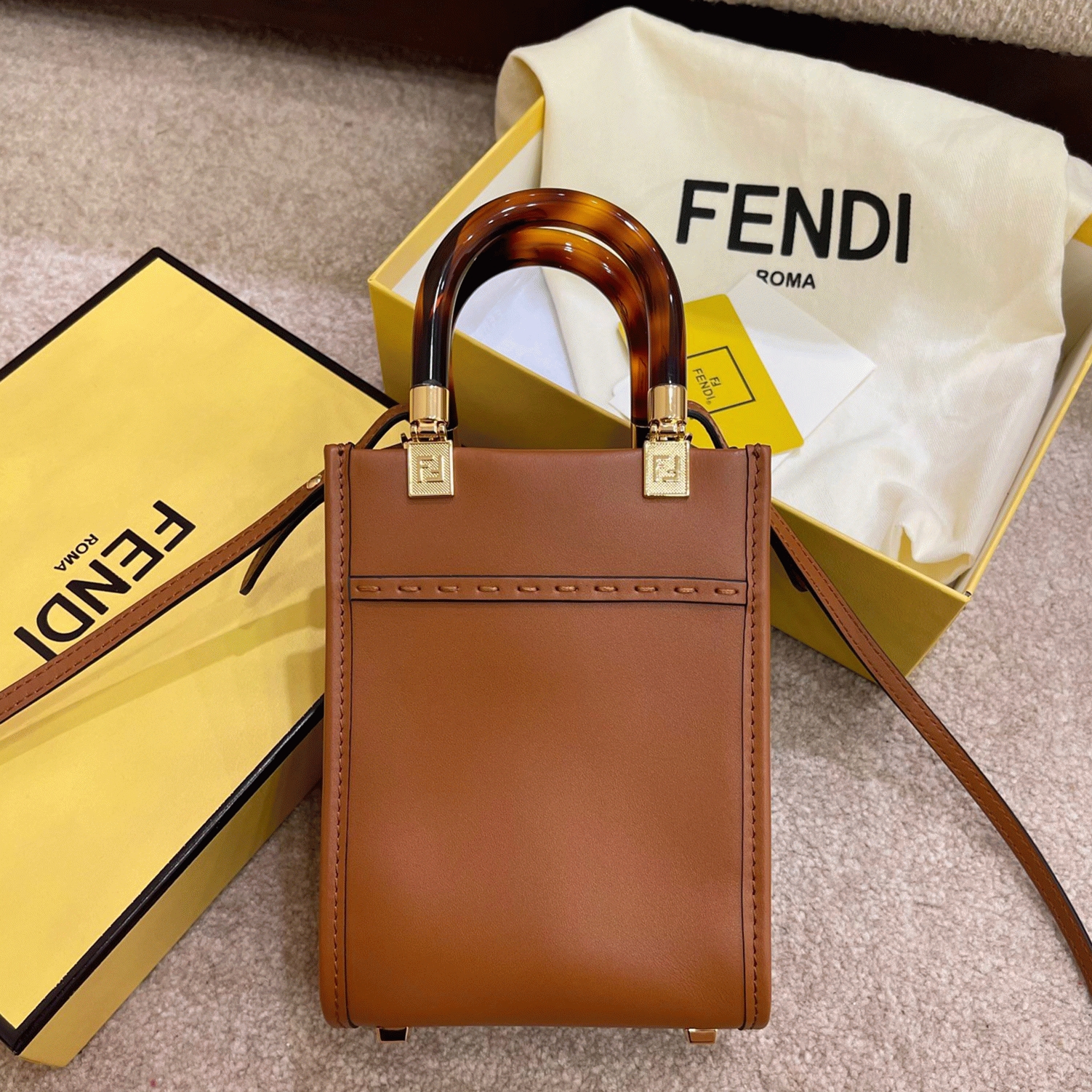 Top Quality Fake Fendi Mini Sunshine Shopper Bag In Brown Leather