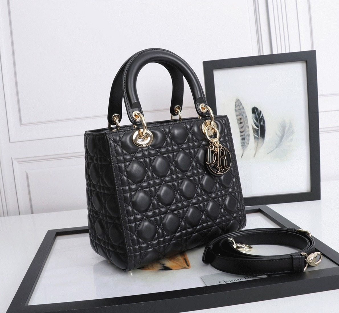 Dior Lady Dior Medium Bag Replica in Black
