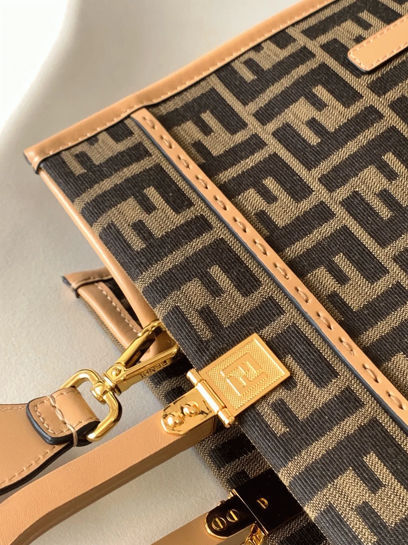 Top Quality Knockoff Fendi Sunshine Medium Tote Bag in Brown FF Jacquard Fabric