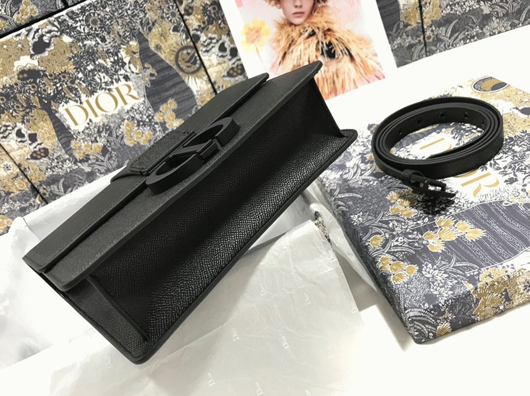 Dior 30 Montaigne Medium Bag Fake in Black Ultramatte Grained Calfskin