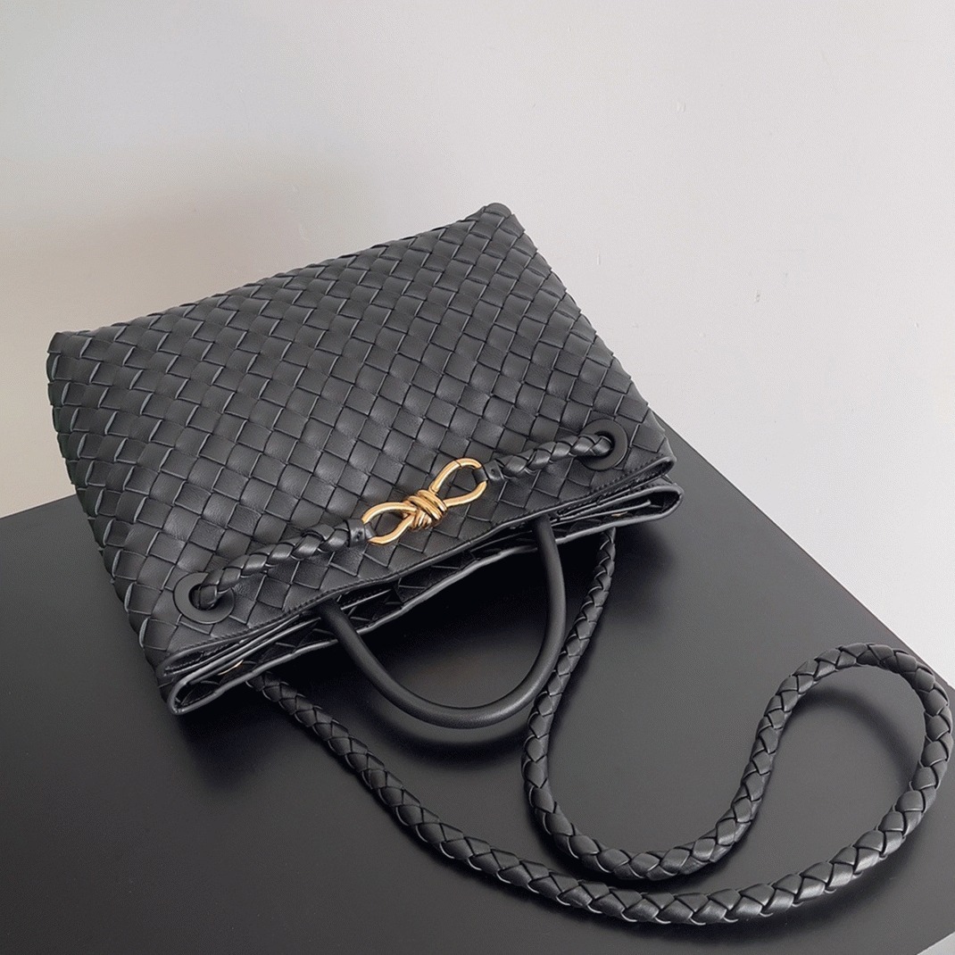 Replica Bottega Veneta Medium Andiamo Bag Black