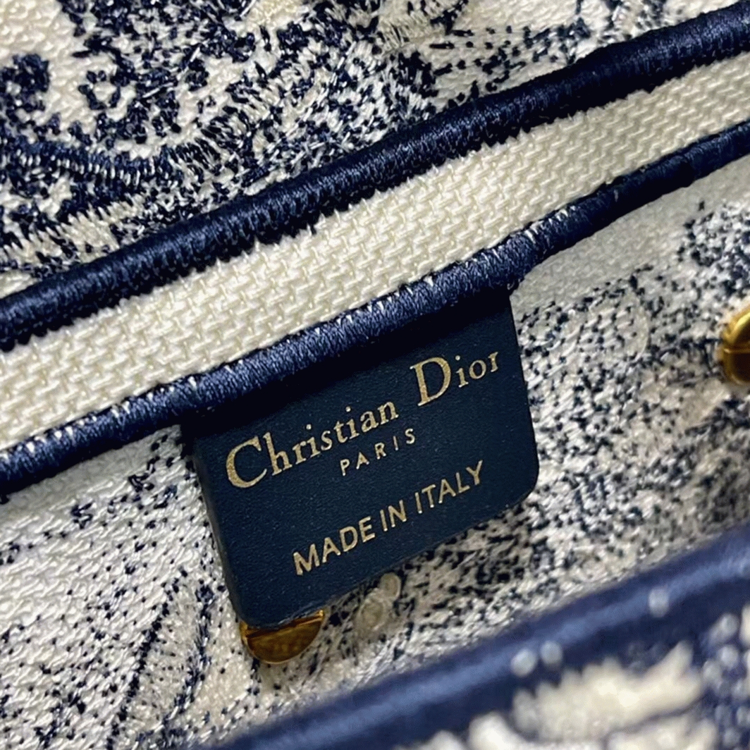 Dior Saddle Bag Replica in Blue Toile de Jouy Embroidery