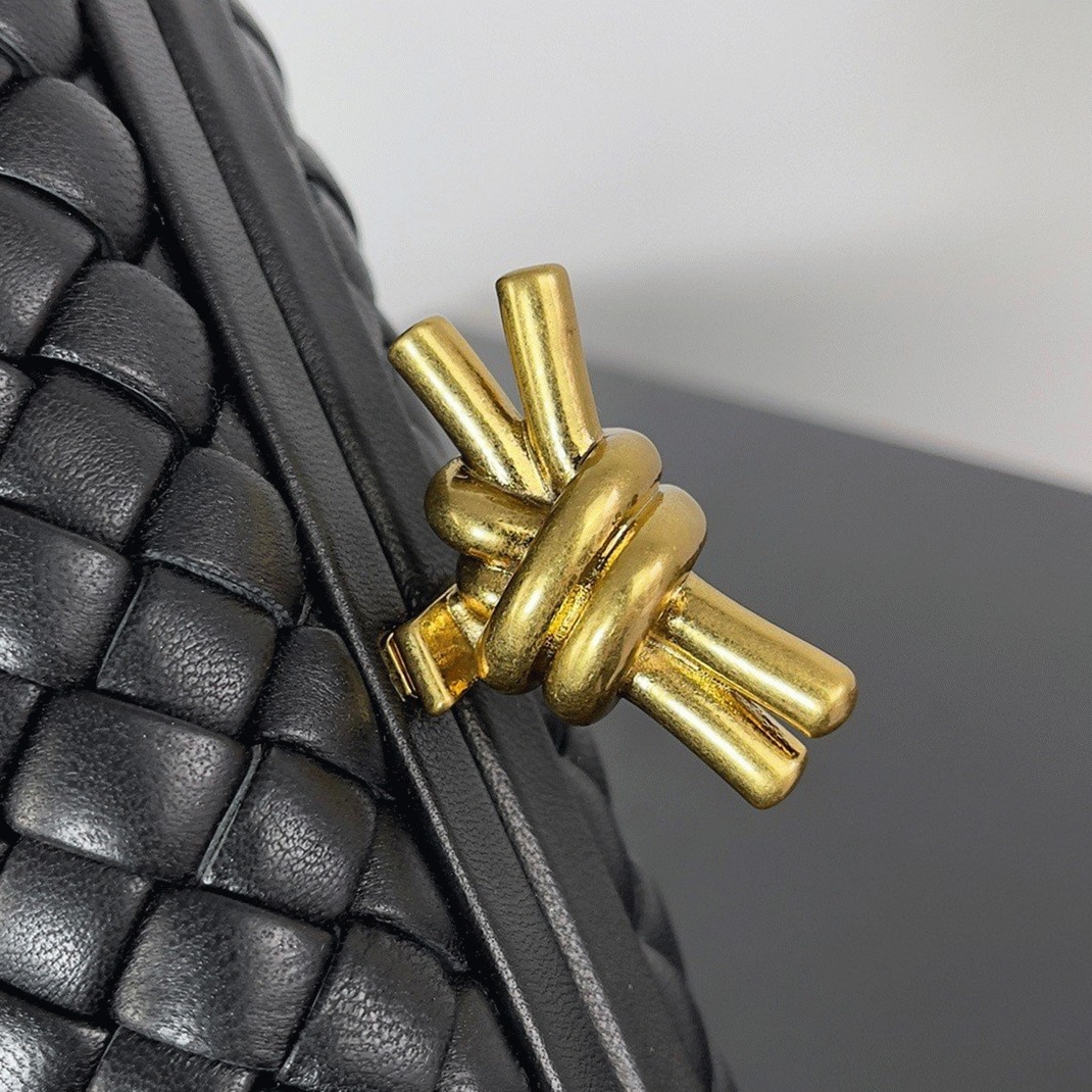Fake Bottega Veneta Knot Minaudiere Clutch Black