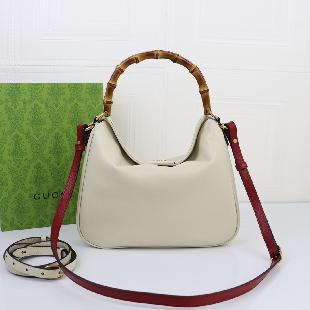 Gucci Diana Medium Shoulder Bag