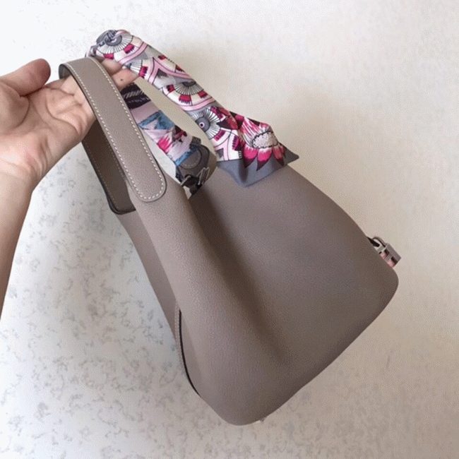 Tourterelle faux designer Hermes Picotin Lock 18cm handbag