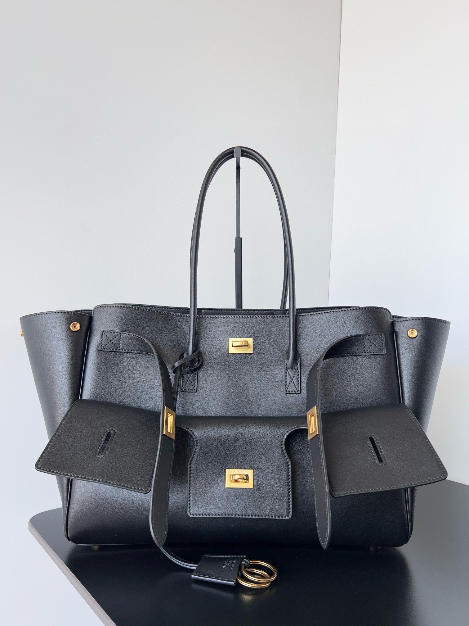 Knockoff Balenciaga Bel Air Carry All Medium Bag Black Calfskin