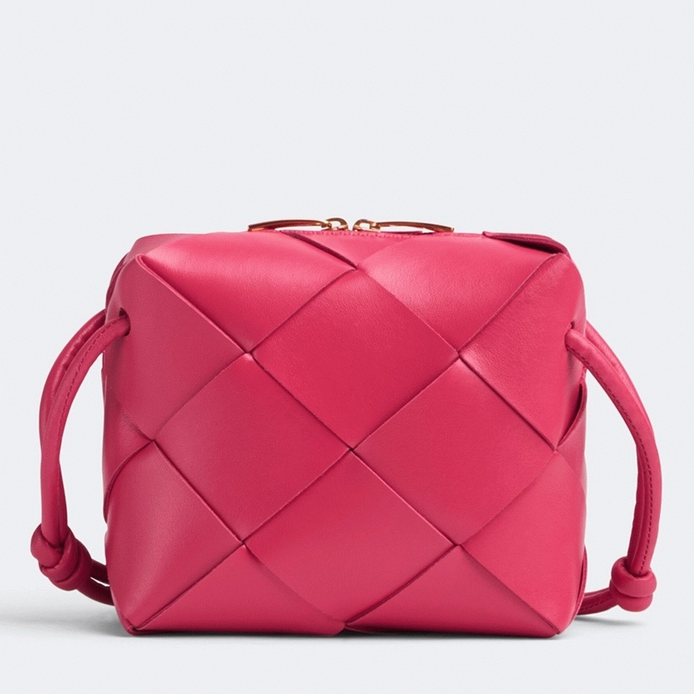 Replica Bottega Veneta Mini Cassette Camera Bag Cranberry