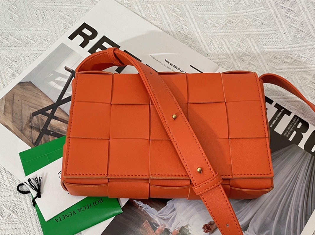 Top Quality Knockoff Bottega Veneta Cassette Bag In Orange