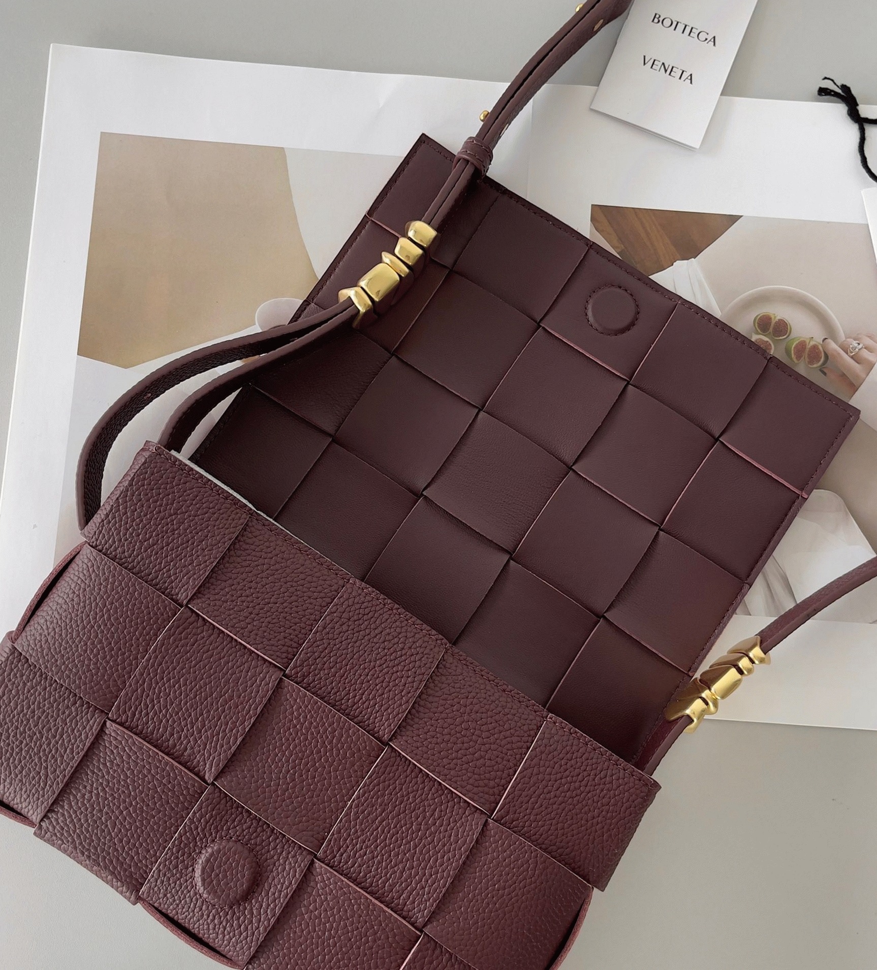Top Quality Fake Bottega Veneta Cassette Bag In Burgundy