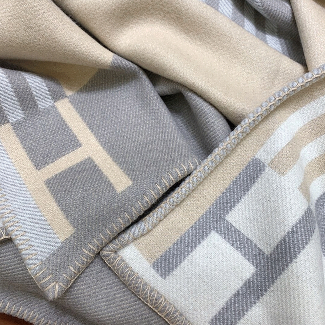Fake Hermes Ithaque blanket in grey wool and cashmere
