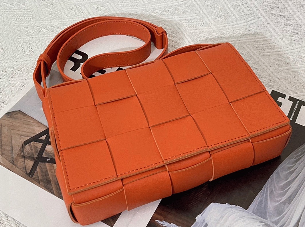 Top Quality Knockoff Bottega Veneta Cassette Bag In Orange