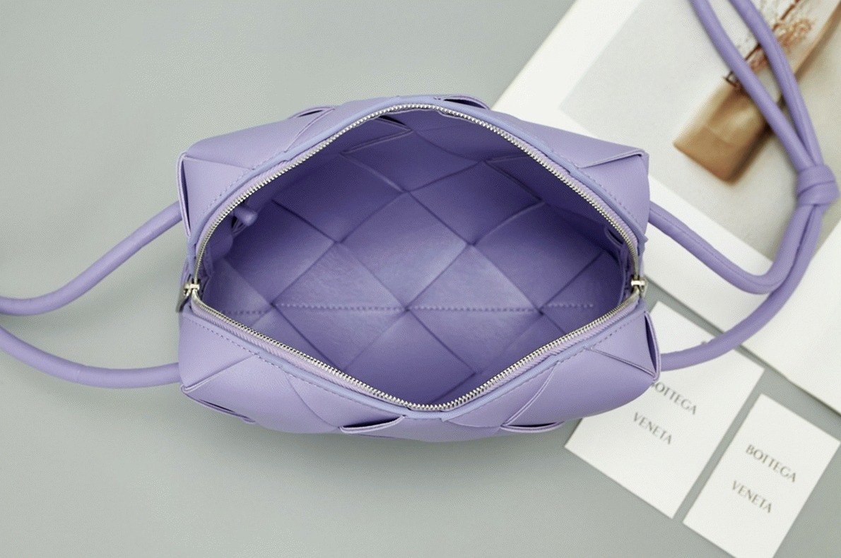 Replica Bottega Veneta Small Cassette Camera Bag Wisteria