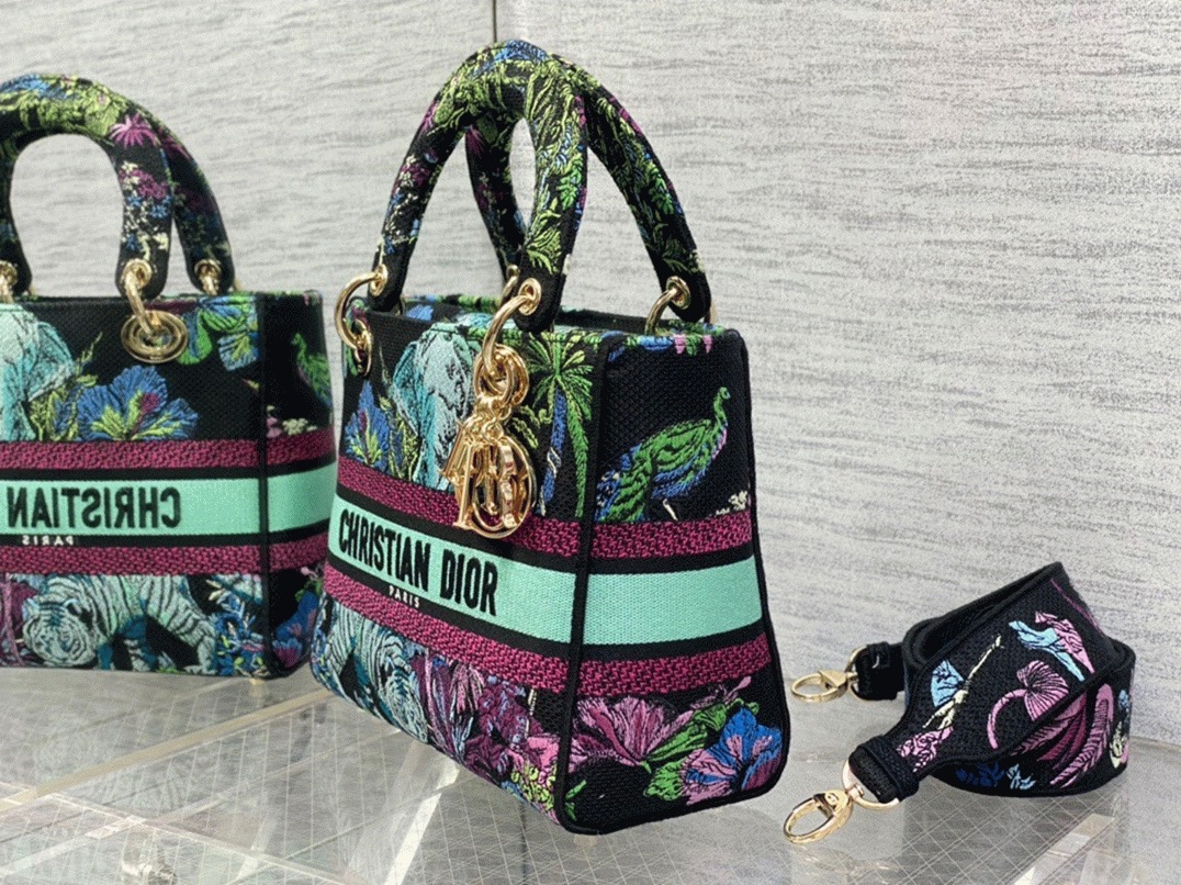 Dior Lady D-Lite Medium Bag Replica in Blue Toile de Jouy Voyage Embroidery