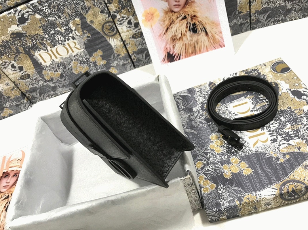 Dior 30 Montaigne Medium Bag Fake in Black Ultramatte Grained Calfskin
