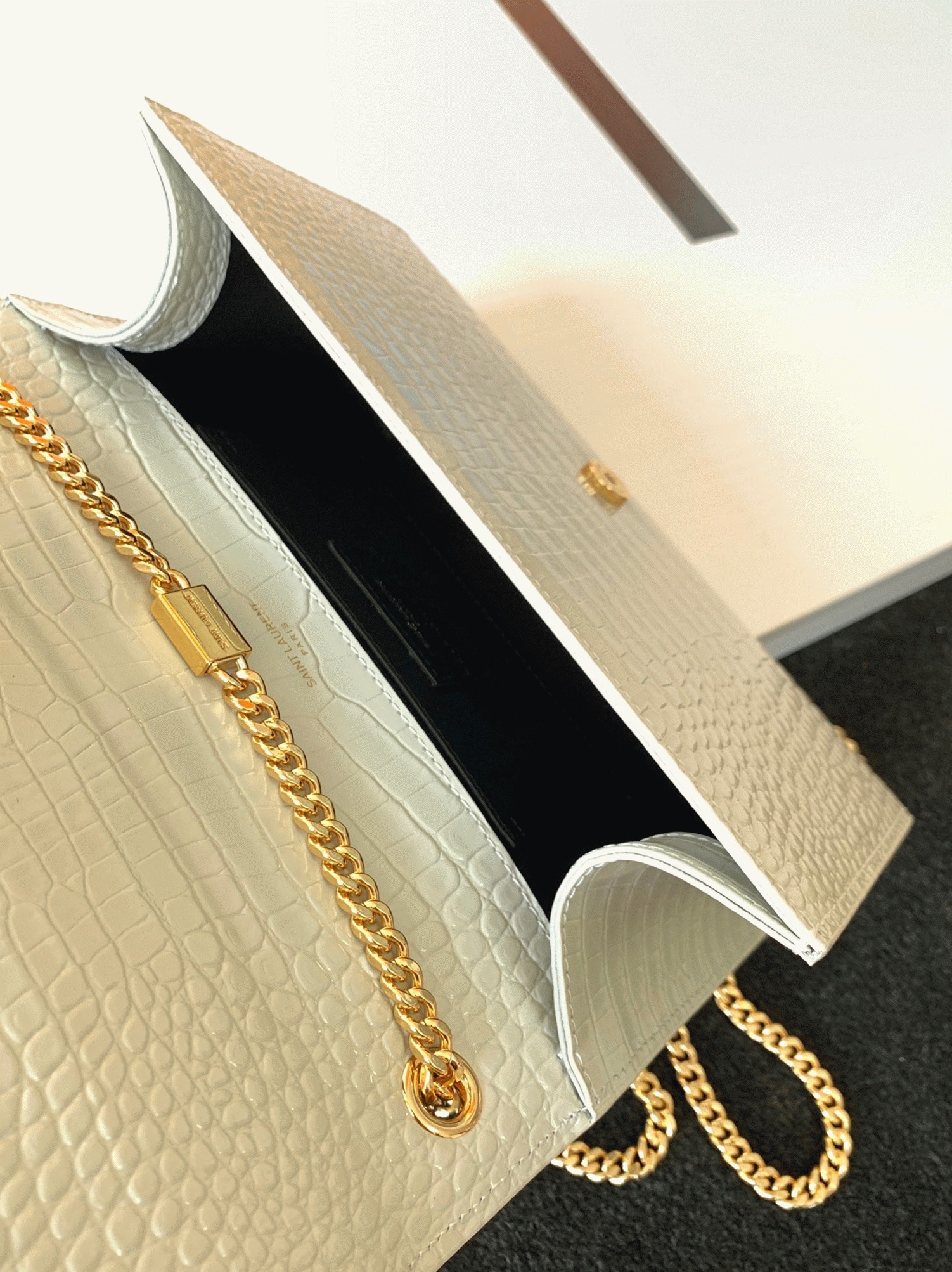 Replica Saint Laurent Kate Medium Tassel Bag White Crocodile-embossed Leather