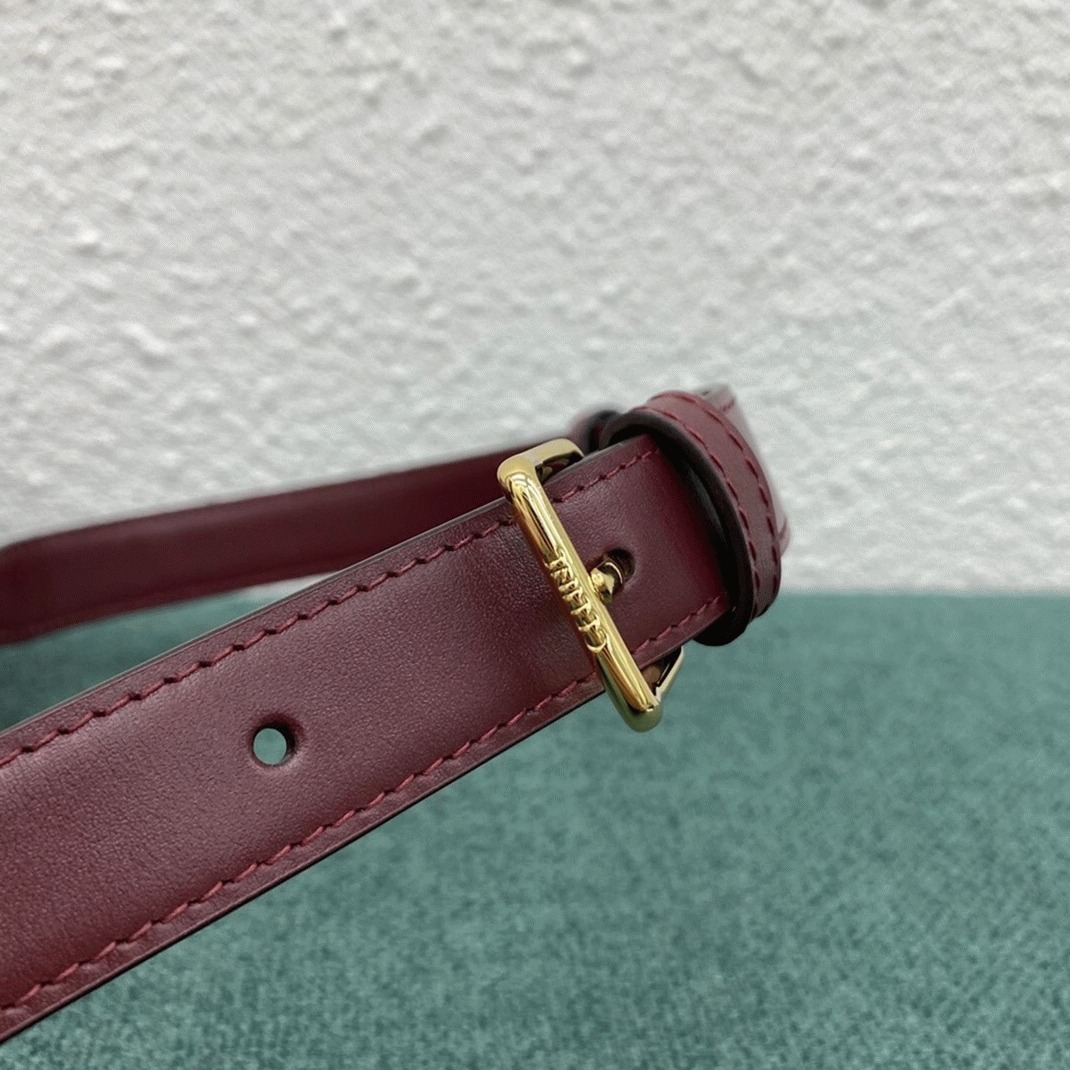 Top Quality Replica Celine Triomphe Medium Bag In Bordeaux