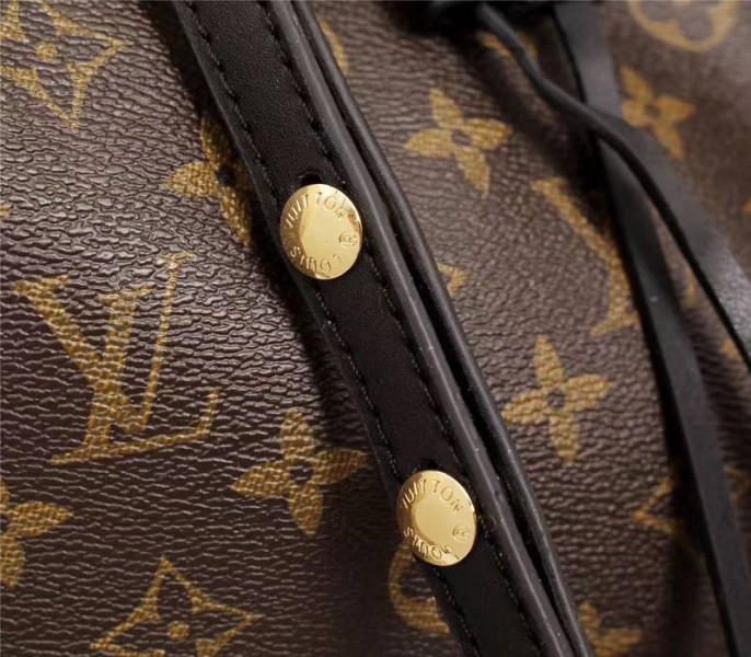 Louis Vuitton Monogram Canvas NeoNoe MM Bag In Black