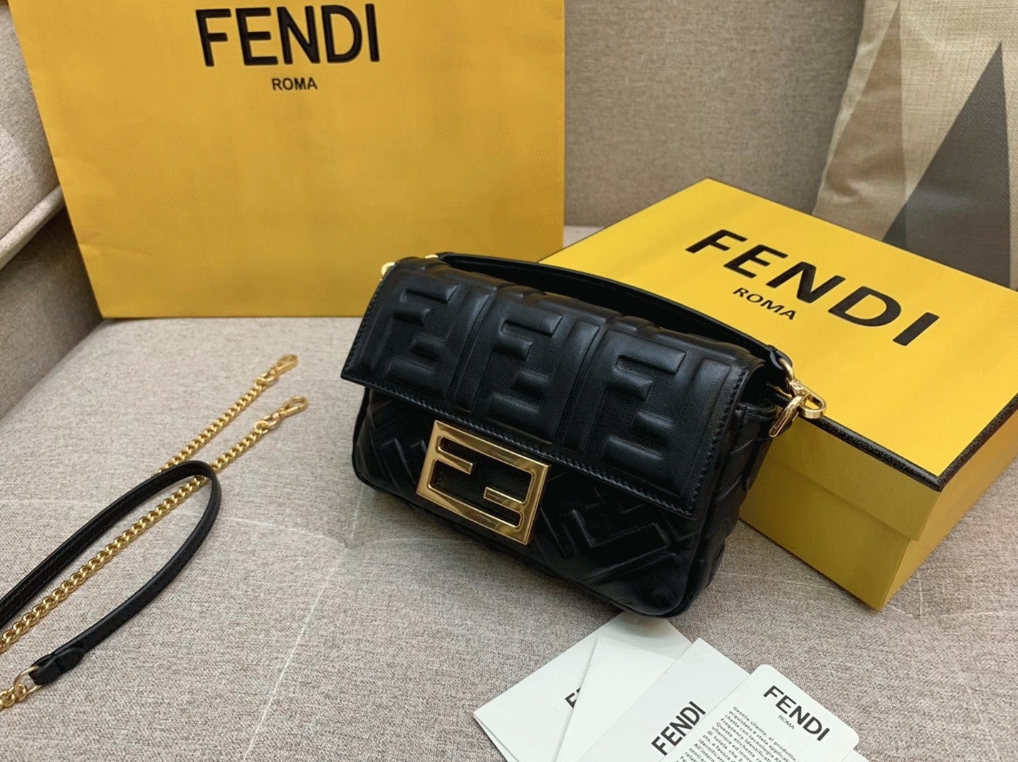 Top Quality Fake Fendi Small Baguette Bag In Black FF