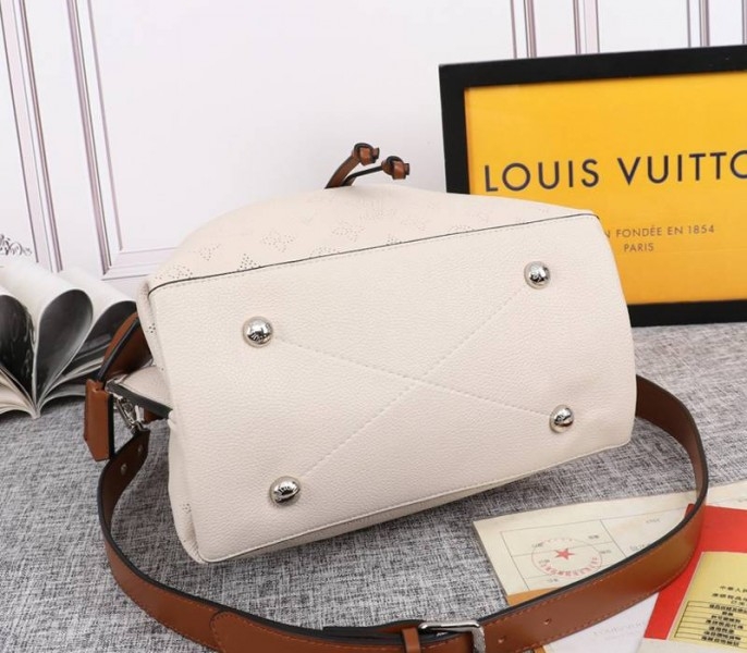 LV Mahina Muria Bag In Cream