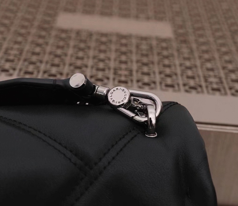 Knockoff Bvlgari Serpenti Cabochon Small Bag Black Calfskin