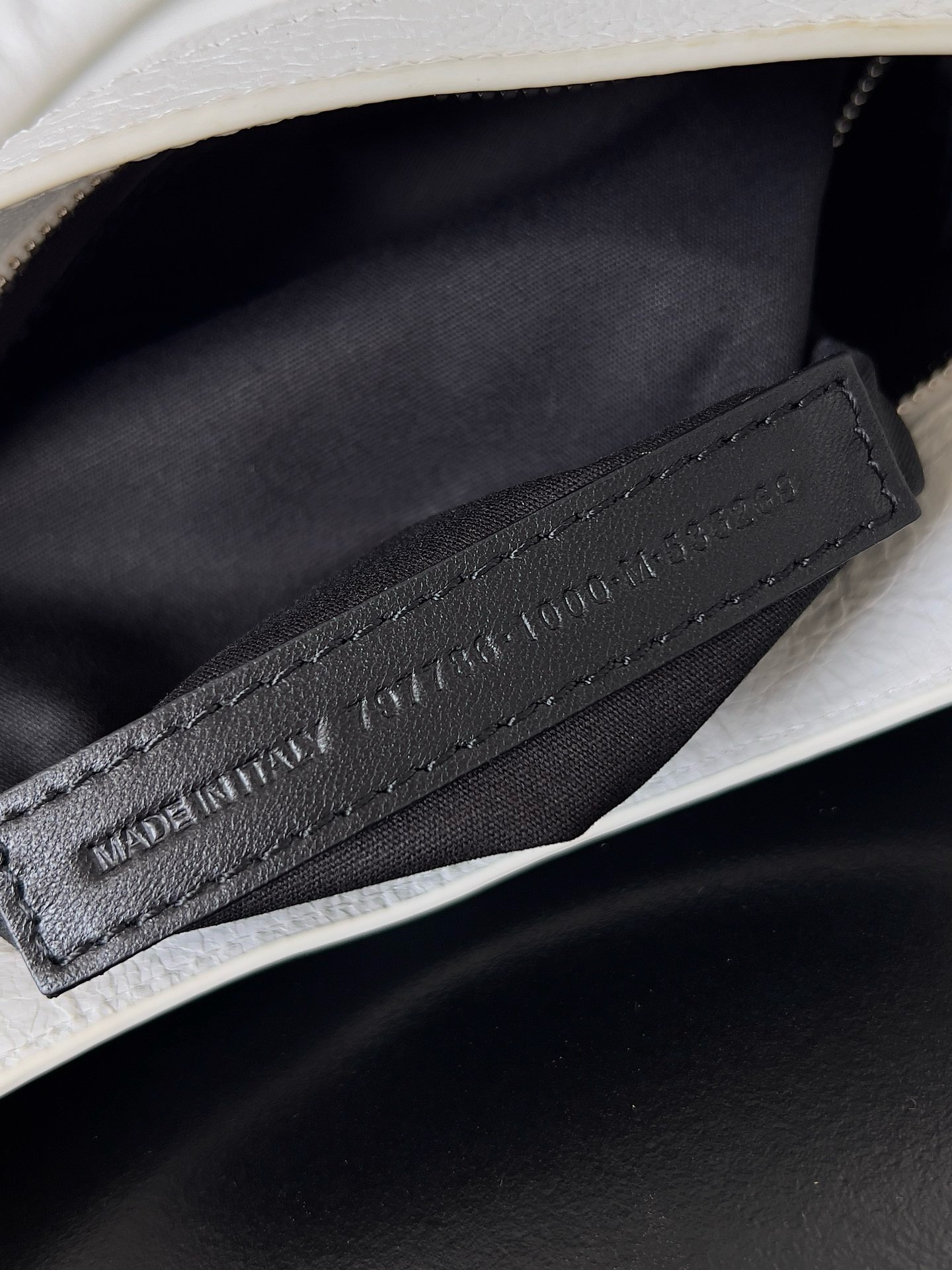 Knockoff Balenciaga Le City Medium Bag White Arena Lambskin