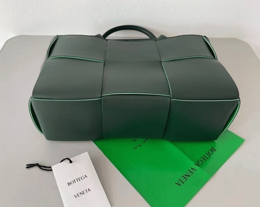 Fake Bottega Veneta Arco Small Tote Green