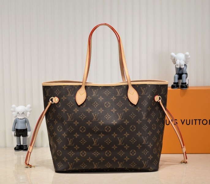 Louis Vuitton Monogram Canvas Neverfull MM Tote In Peony Pink