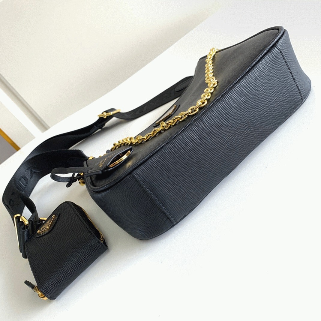Prada Re-Edition 2005 Shoulder Bag Fake in Black