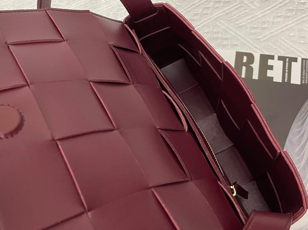 Top Quality Faux Bottega Veneta Cassette Bag In Bordeaux