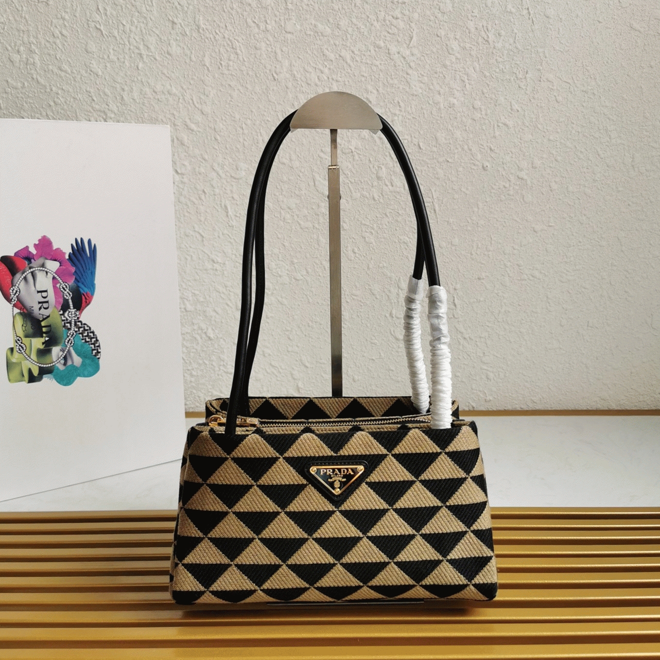 Prada Supernova Small Shoulder Bag Imitation in Black/Beige