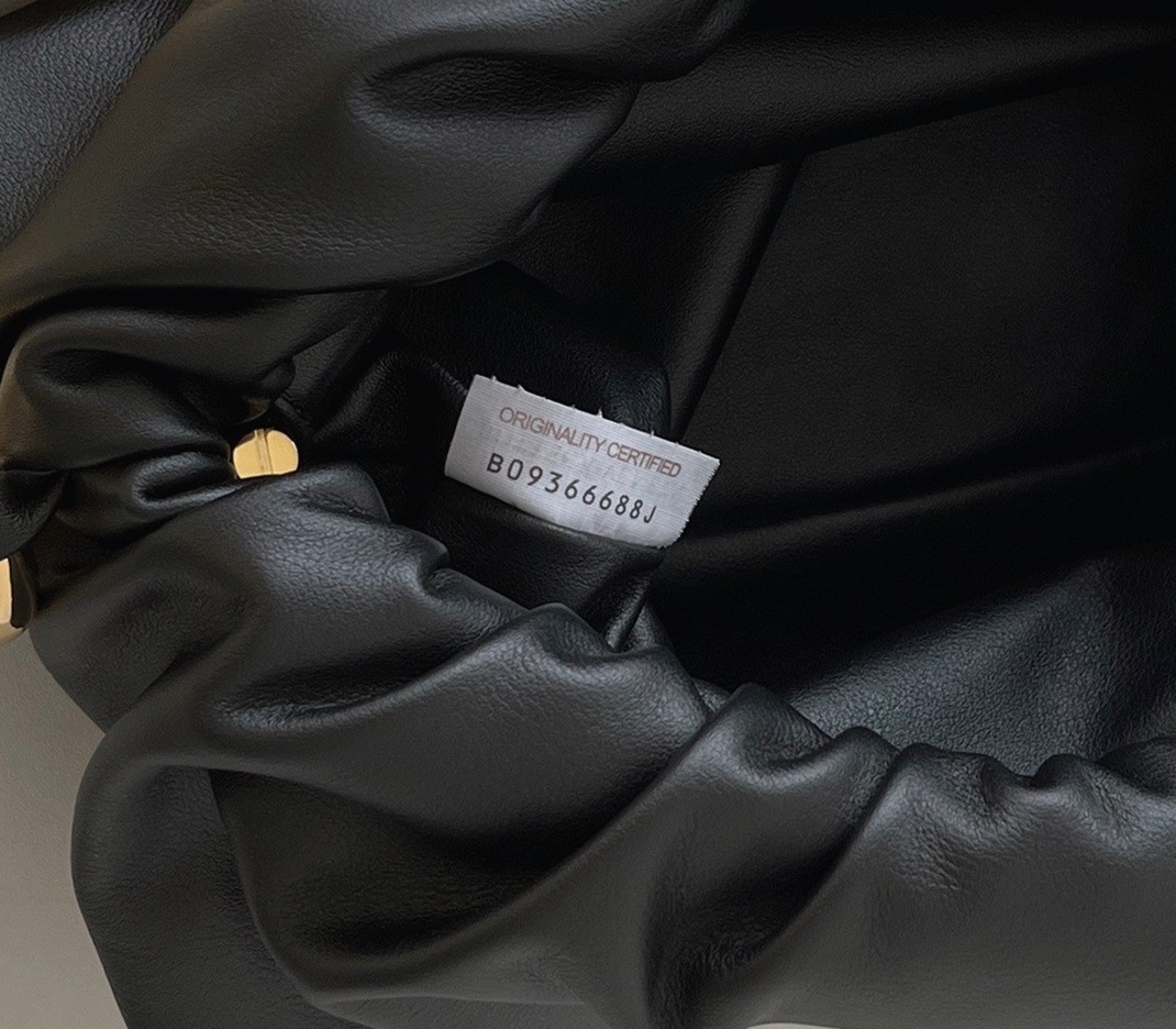 Replica Bottega Veneta The Chain Pouch Bag Black