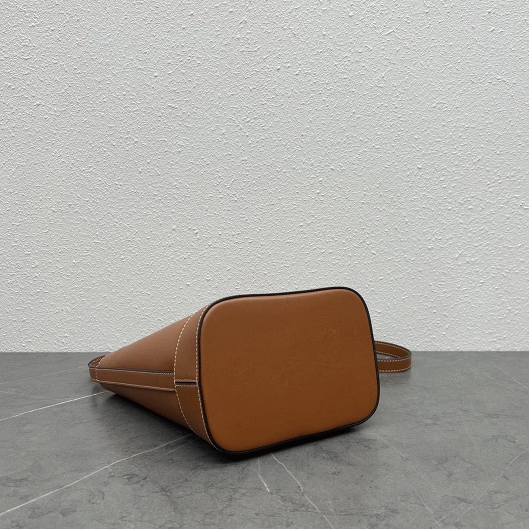 Top Quality Replica Celine Small Bucket Cuir Triomphe In Brown Calfskin