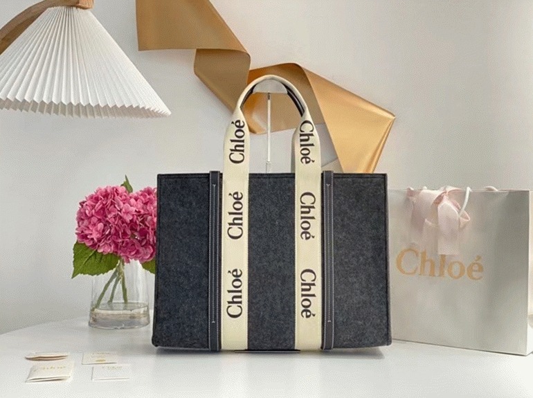 Top Quality Fake Chloe Medium Woody Tote Bag In Grey Felt