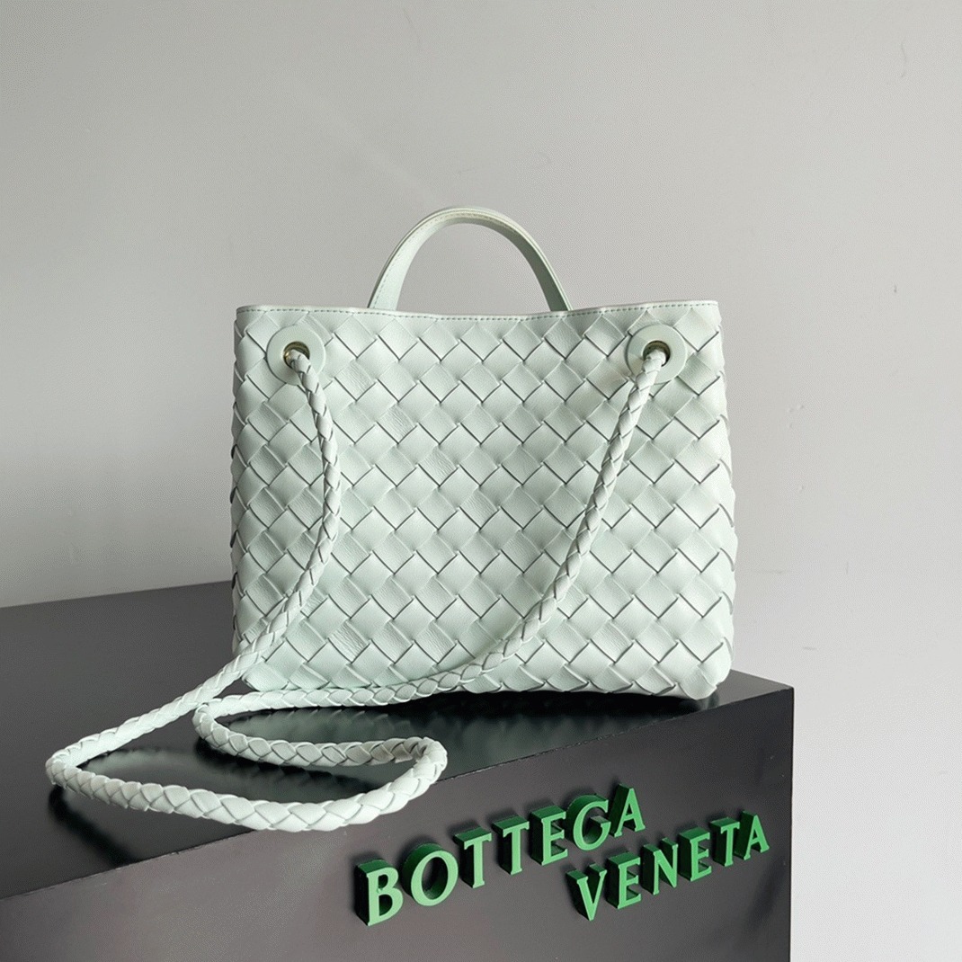 Replica Bottega Veneta Small Andiamo Bag Glacier