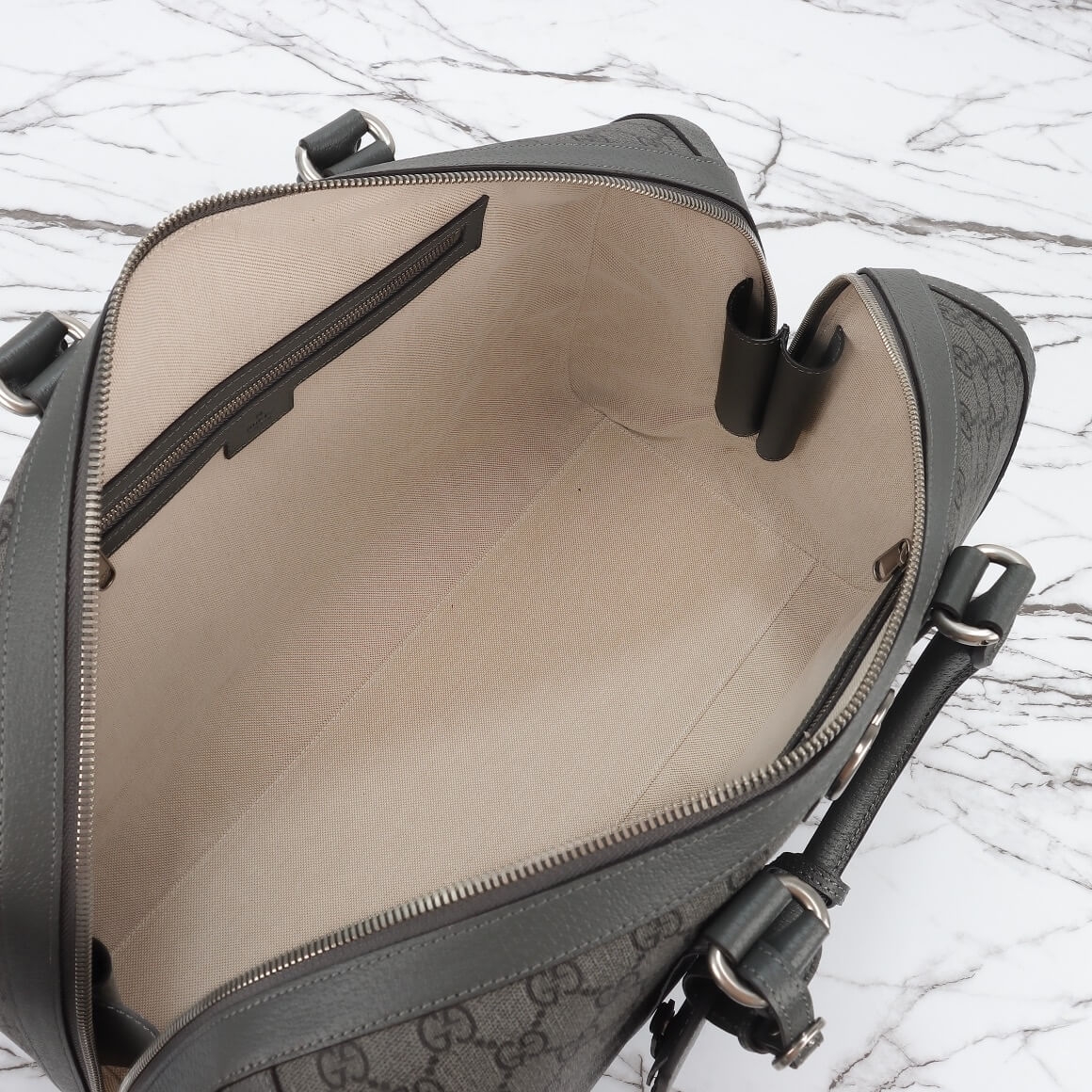 Gucci Savoy medium duffle bag
