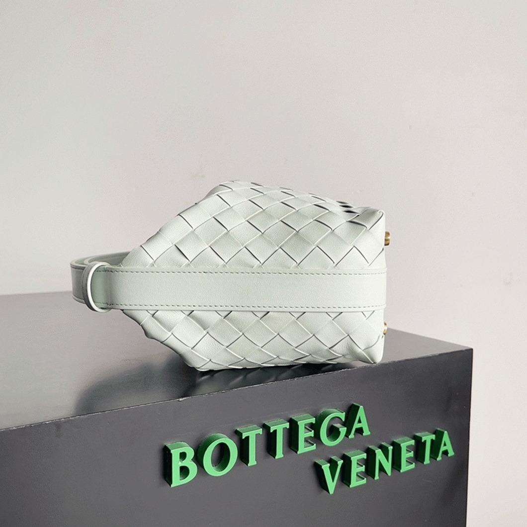 Replica Bottega Veneta Mini Wallace Bag Glacier
