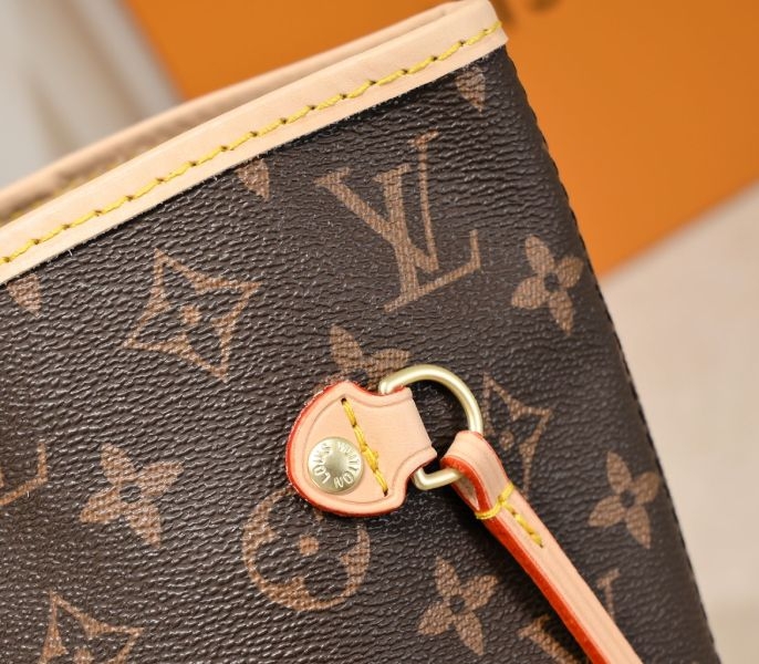 Louis Vuitton Monogram Canvas Neverfull MM Tote In Beige