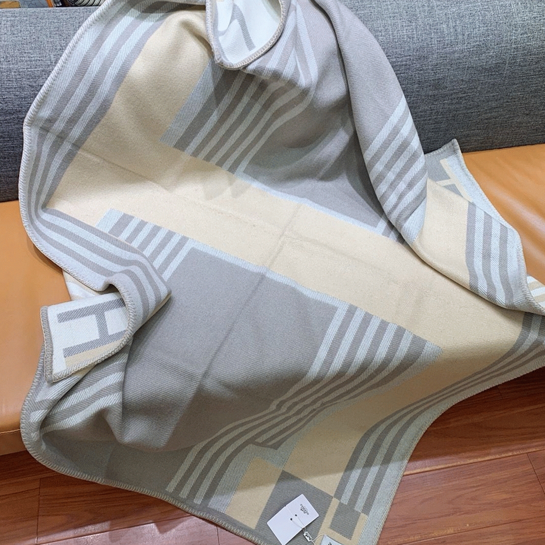 Fake Hermes Ithaque blanket in grey wool and cashmere