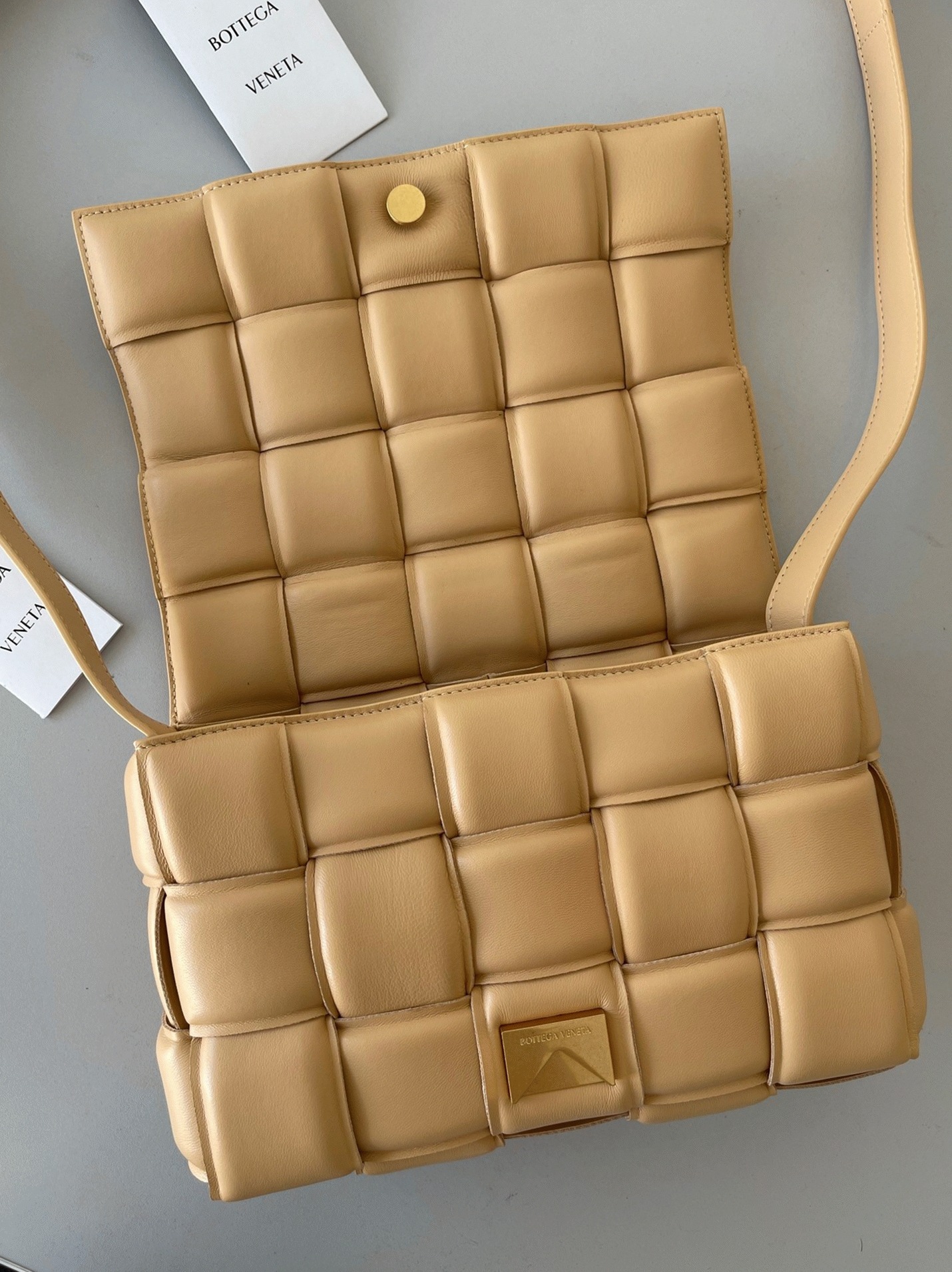 Top Quality Knockoff Bottega Veneta Padded Cassette Bag In Almond