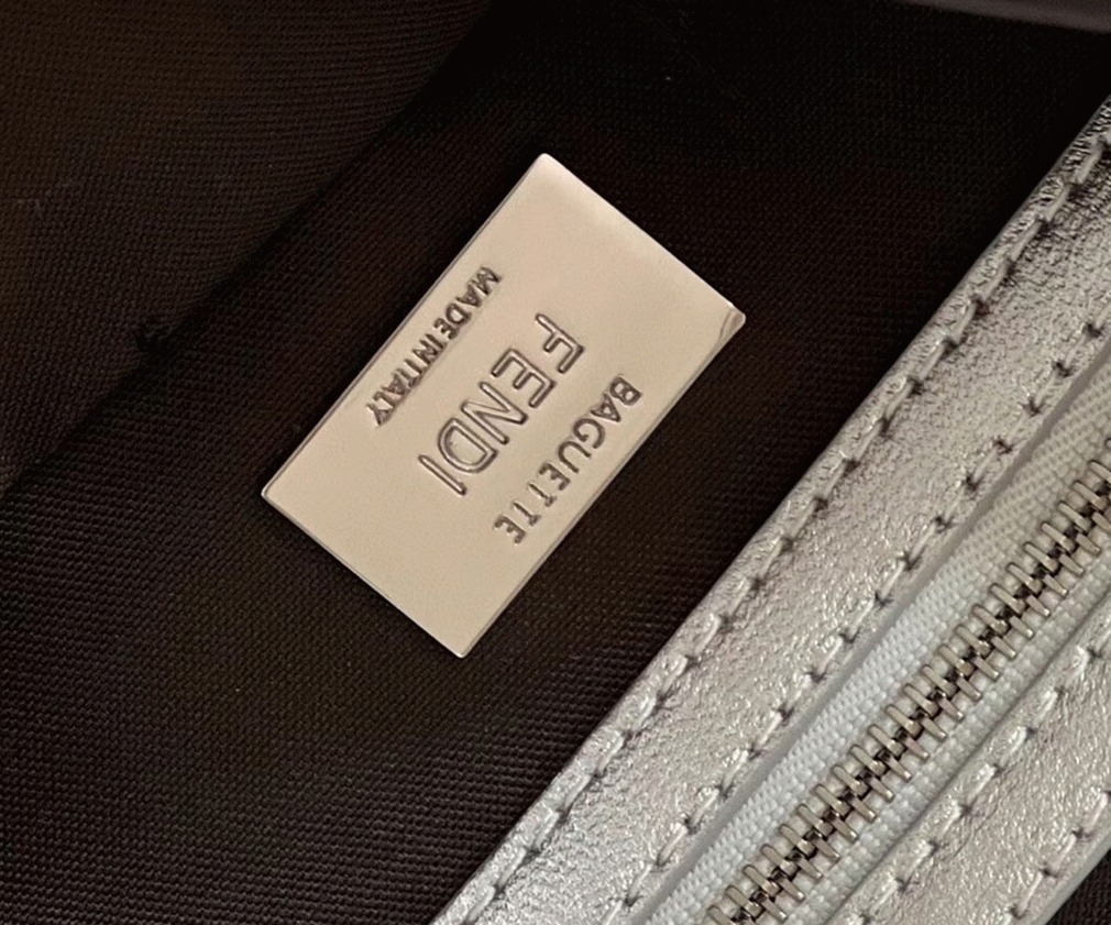 Top Quality Fendi Medium Baguette Bag In Silver FF